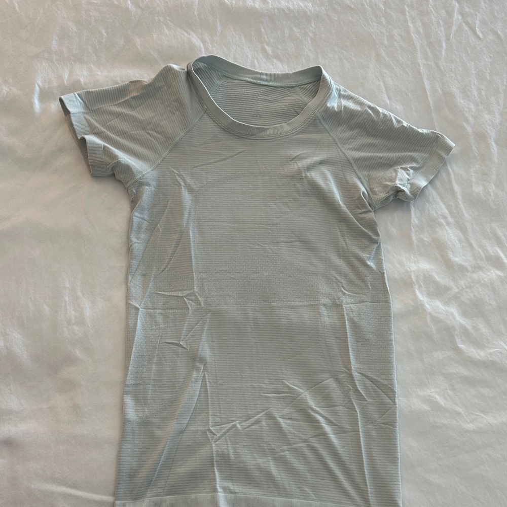 Lululemon swiftly tech short sleeve